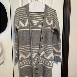 Source Unknown Gray and White Cardigan